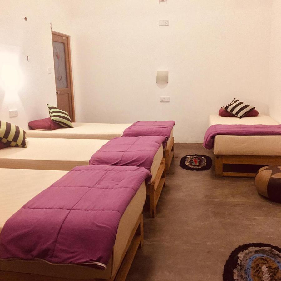 Tiki Bar Hostel 埃拉 外观 照片